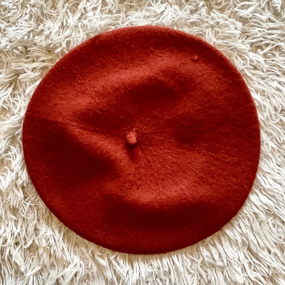 Rust wool beret